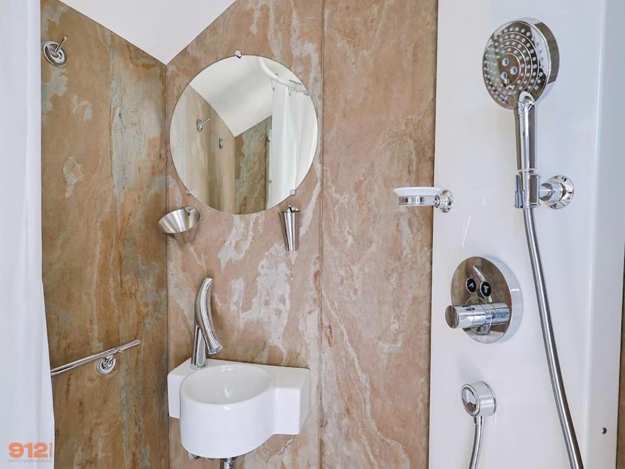 Anthenea Suite Hoteliere Flottante Perros-Guirec Exterior foto