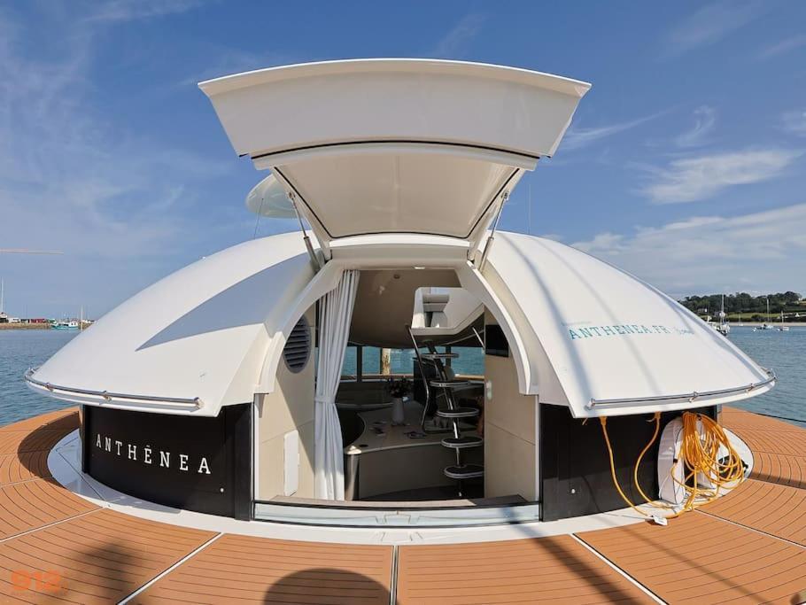 Anthenea Suite Hoteliere Flottante Perros-Guirec Exterior foto